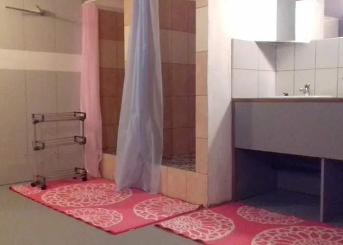 Albergue Morska 42 *